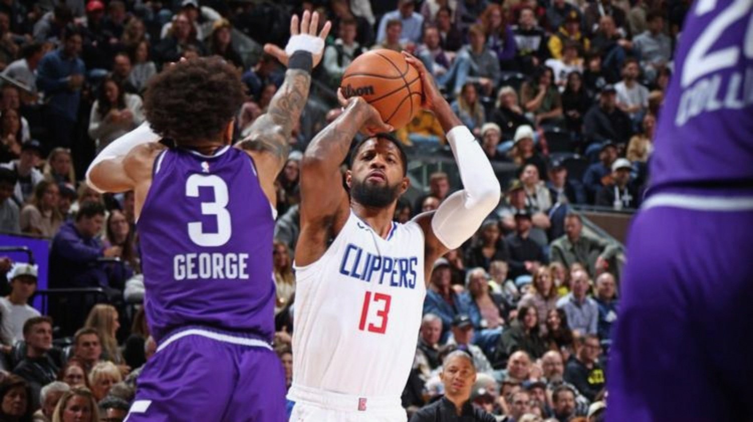 开云体育-包含今晚突围战来临,洛杉矶快船围绕NBA常规赛防线松动,球迷炸锅,资深球员宣示担当的词条